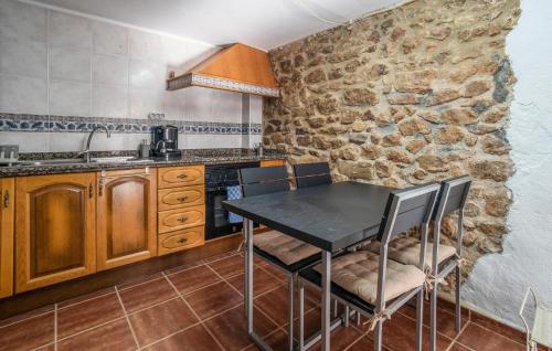 Konyha, 3 Bedroom Stunning Home In Cabanes in Cabanes