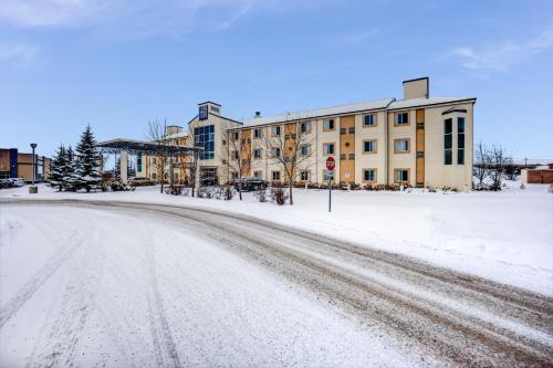 Motel 6-Red Deer, AB