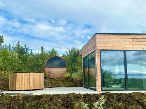 The Glass house - Northern lights hideout 2