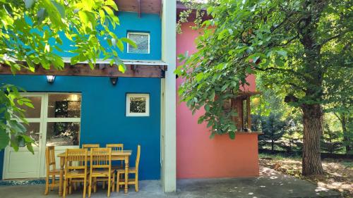 숙소 외관, Hostel Meridiano 71 in 엘 볼손