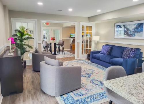 CaseyOFListings in Highlands (TX)