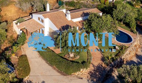 Exterior view, Villa Monte Santo Estevao in Silves