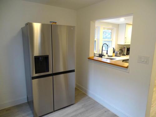 3 Bed Apartment in Quiet Neighborhood in Wayland, USA