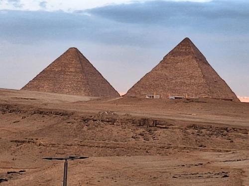Atlantis Pyramids Inn - image 4