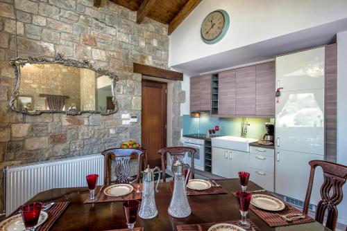 ViP Chalet 4 Seasons Room Type - Deluxe Chalet "Melena"