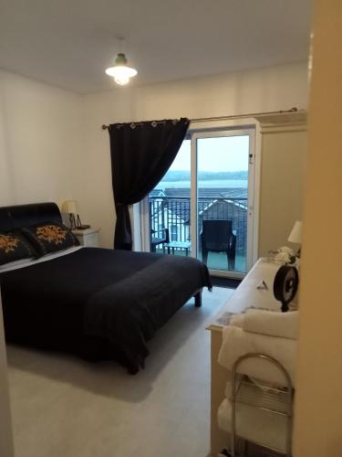 Roneragh Apartments Paul's place The Only Penthouse Apartment in 鄧格洛