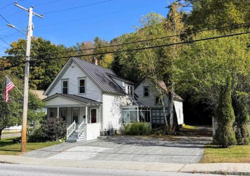 Charming Okemo Village House with Hot Tub and Short Walk to Town image