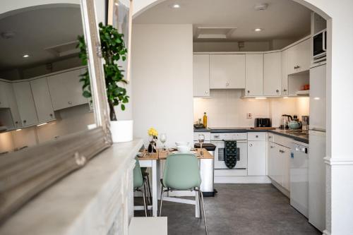 Stunning Georgian Apartment in Grosvenor Place! in Bathampton