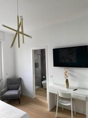 Trilocale con vista e due bagni Metro Blu Piazza Frattini