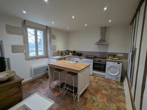 Gîtes modulables entre Loire et Sologne avec jardin et barbecue - FR-1-590-528 (Gites modulables entre Loire et Sologne avec jardin et barbecue - FR-1-590-528) in Saint-Firmin-sur-Loire