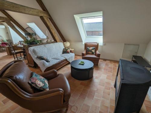 Gîte en forêt avec jardin, terrasse et parking près de la Loire - FR-1-590-530 (Gite en foret avec jardin, terrasse et parking pres de la Loire - FR-1-590-530) in Saint-Firmin-sur-Loire