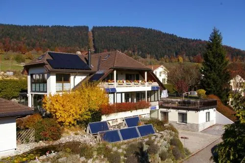 BnB Villa Moncalme in Travers, Schweiz