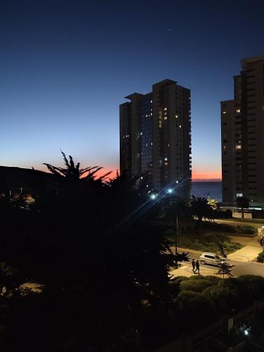 Departamento nuevo full amoblado con espectacular vista a las dunas in Concon