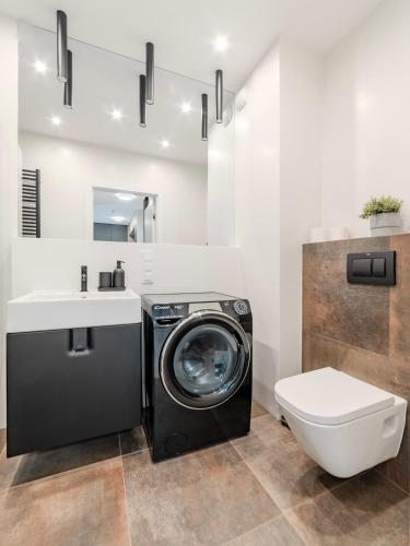 Peaceful Horizon Łódź by Aparo - Nowy Apartament, Winda, Łóżeczko Turystyczne, Balkon, 5 Piętro, Szpital CKD, Uniwersytet