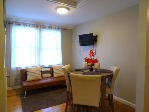 Convenient 2 bed Apt in Everett a Short Walk to Encore in Everett, USA