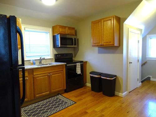 Convenient 2 bed Apt in Everett a Short Walk to Encore in Everett, USA