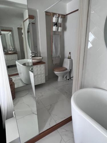 Et steinkast unna tog og ferje terminal, 3 soverom 2 bad Et steinkast unna tog og ferje terminal, 3 soverom 2 bad