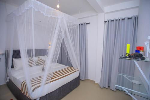 Ella Nimal Nest Inn - image 3