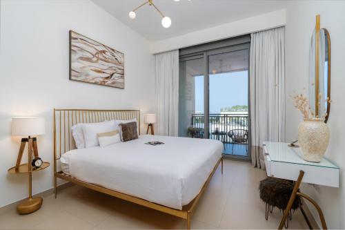 Cozy and Stunning Waterfront One Bed, Dubai (photo 2)