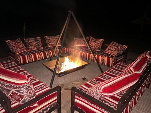Iekārtas, Andromeda Desert Astro Camp in Lac Yasmins