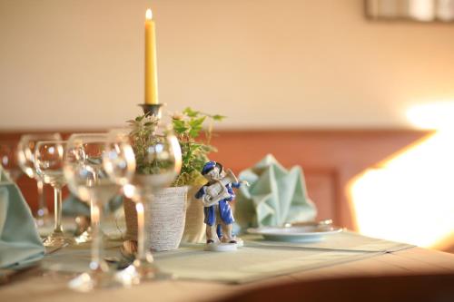 طعام و مشروبات, Glocke Weingut und Hotel in روتنبرغ أب در تاوبر