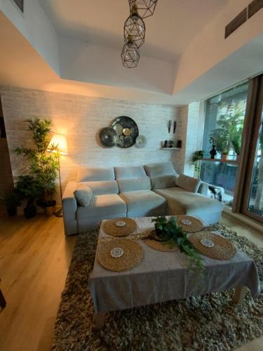 Fully upgraded luxurious one bedroom between Marina and JBR, Dubai (photo 9)