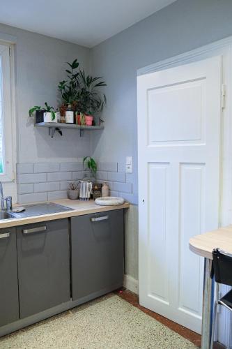 Chez Schätzele - Joli appartement Strasbourgeois, Strasburgo (foto 8)