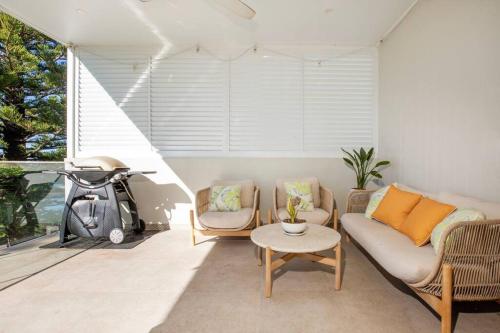 LegaSea Lodge - Pet Friendly Beachfront Plunge Pool in Shellharbour
