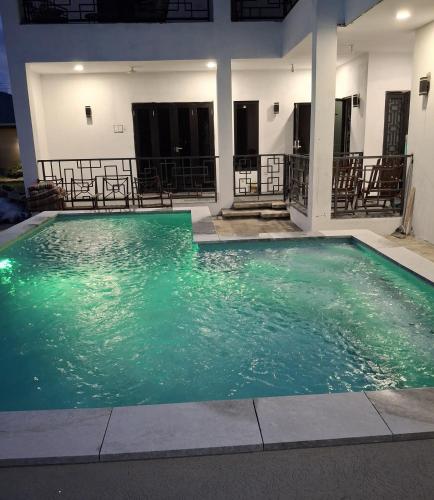 สระว่ายน้ำ, Aurum at Gaskin in คราวน์ พอยต์