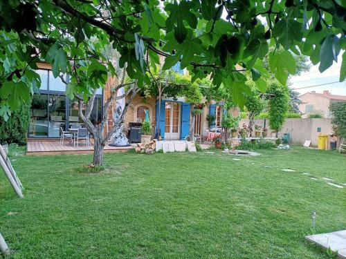 Superbe appartement neuf au cœur de la Provence. in Entraigues-sur-la-Sorgue