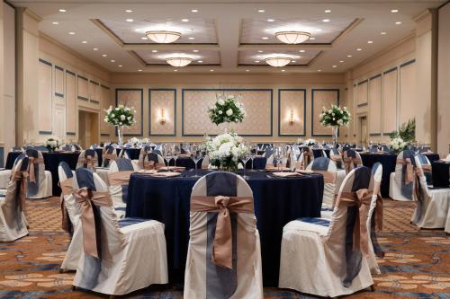 Banquet hall, Francis Marion Hotel in Charleston (SC)