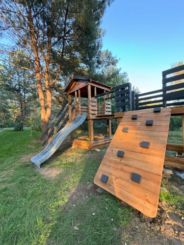 สภาพแวดล้อมโดยรอบ, Dom Na Brzegu Ciszy in คชึโวโนกา