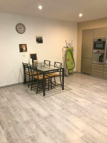 Logement entier hebergement - Saint-Germain-du-Corbeis in Saint-Germain-du-Corbeis