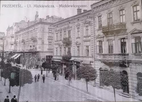 Center Apartment Center Apartment