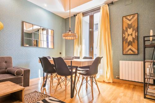 Midtown Luxury Apartments - image 12