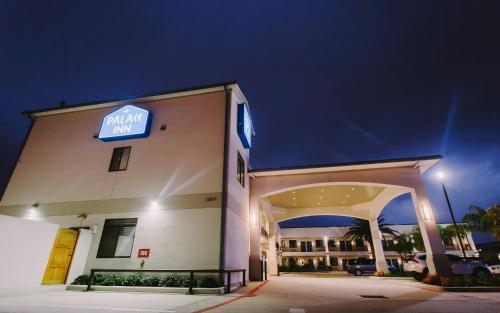 Palace Inn Blue City Centre in Houston, USA
