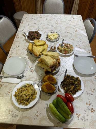 Ēdiens un dzērieni, Shorena's Homestay in Bagvdanari