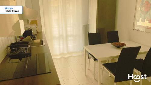H3 with 3,5 rooms, 2 BR, livingroom and big kitchen, modern and central, Curych (fotografie 5)