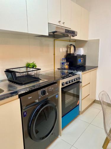 Sleek 1BR in DSO, Dubai in Dubai Silicon Oasis