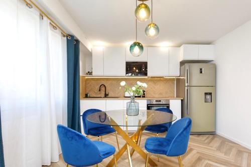 Bel appartement Port de Nice avec terrasse, parking, Nizza (foto 3)