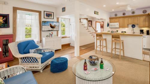 Three-Bedroom Home image 10