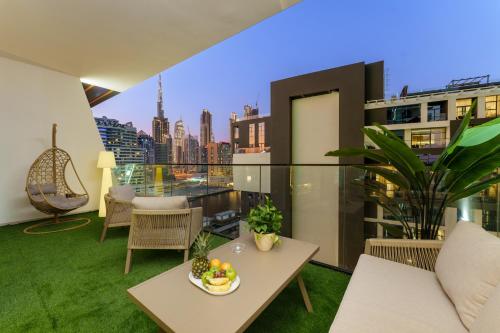 The Burj and Canal Views, Dubaj (zdjęcie 4)