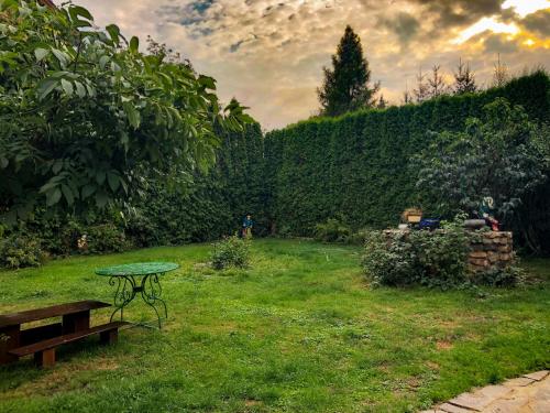 Garden, Pod svatym Vaclavem in Votice