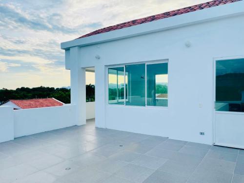 Skats, Casa con Piscina privada en Ricaurte cerca a Xielo in El Brasil