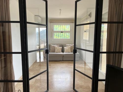 Iekārtas, Côte 'd Azur - BEAUTIFUL VILLA WITH PRIVATE POOL (Cote 'd Azur - BEAUTIFUL VILLA WITH PRIVATE POOL) in Coaraze