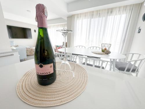 Supreme Beachfront 3BR Villa Soma bay with Garden