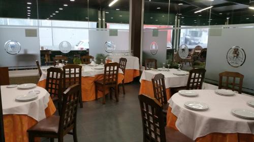 Restaurant, Hotel Leon in La Palma del Condado