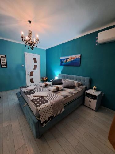 Sweet cozy apartment in โรมัน