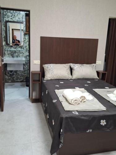1 double bed
