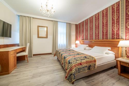 Hotel Neue Post I self check-in - image 2